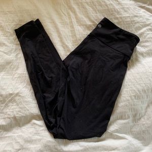 Black lululemon leggings